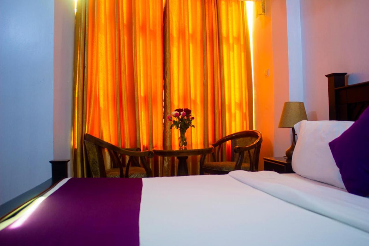 New Hotel Aquiline Αρούσα Εξωτερικό φωτογραφία