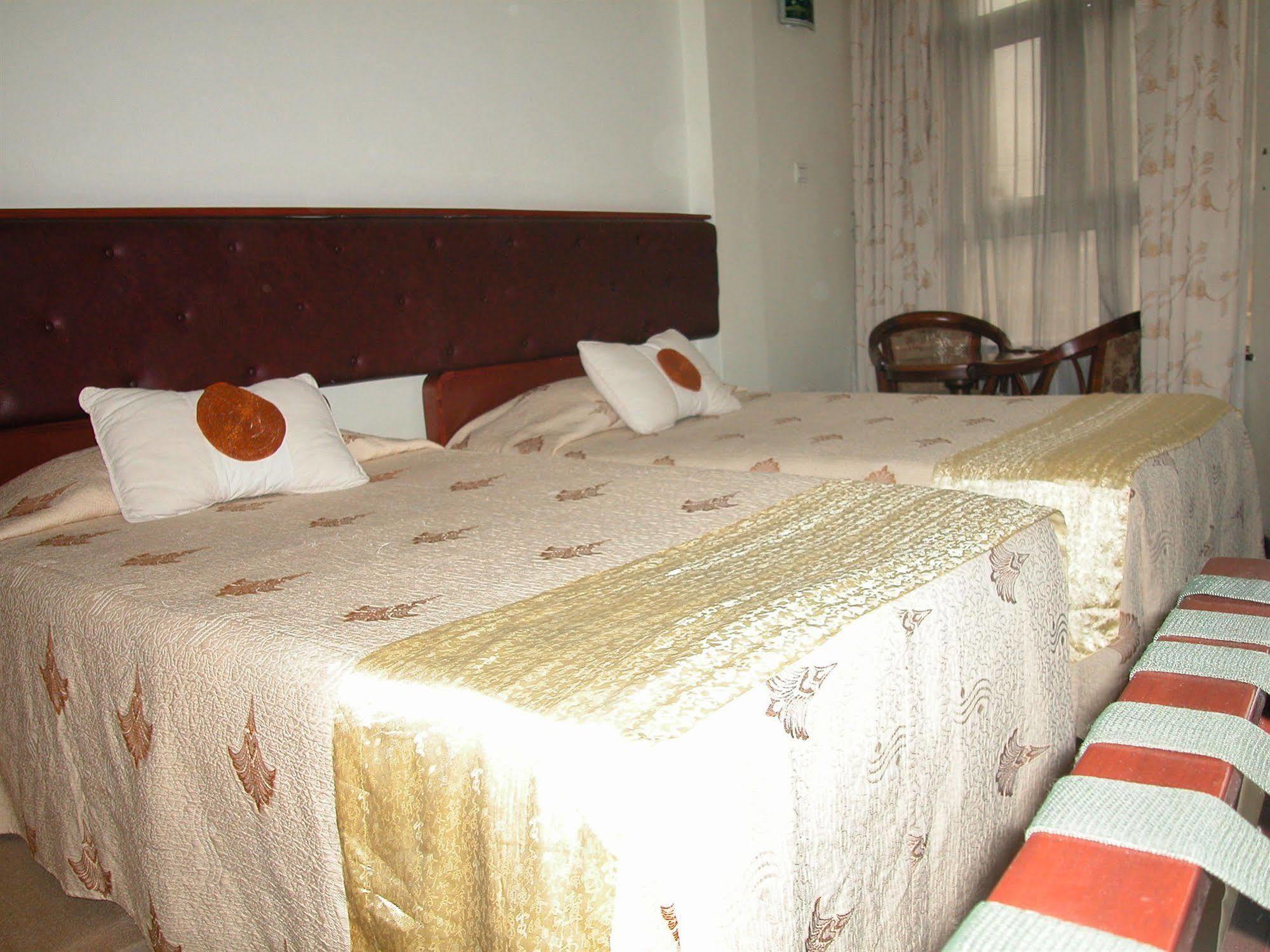 New Hotel Aquiline Αρούσα Εξωτερικό φωτογραφία