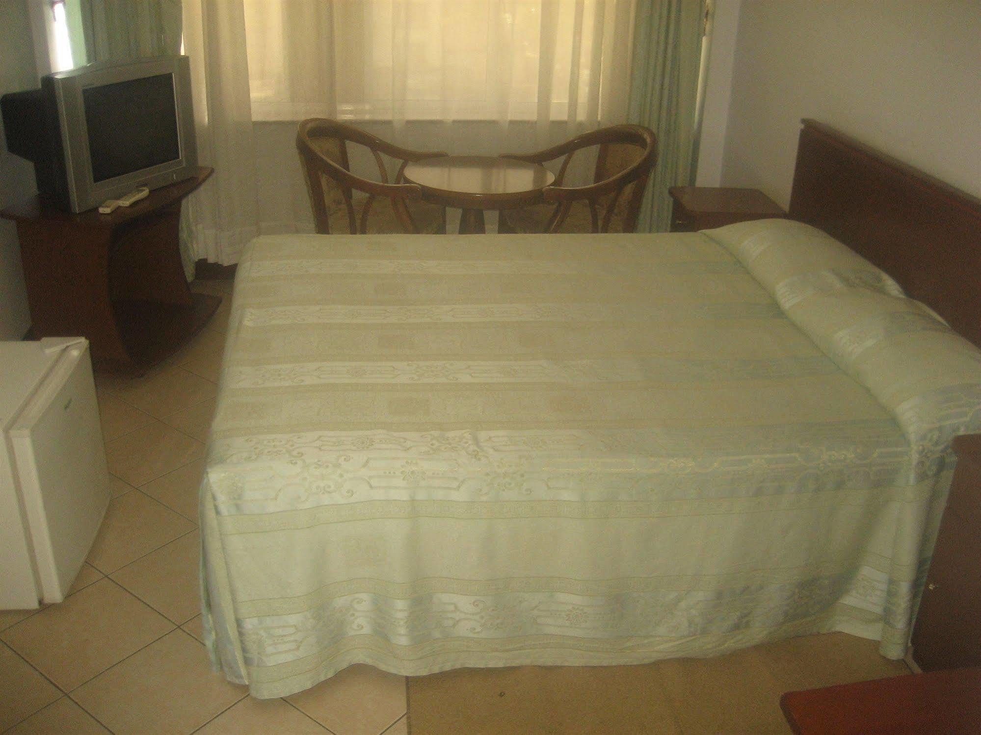 New Hotel Aquiline Αρούσα Εξωτερικό φωτογραφία